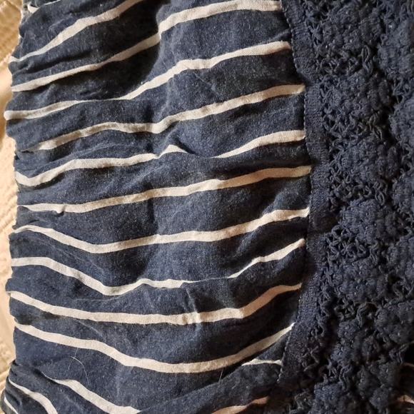 Clothes - Picture 3 of 3